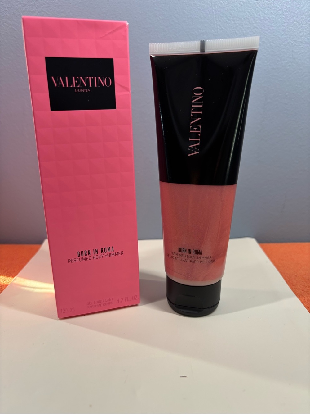Valentino Born in Roma Body Shimmer